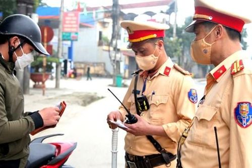 Quyền hạn của Cảnh sát giao thông trong tuần tra, kiểm soát