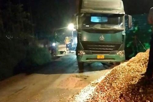 Phú Thọ: Phát hiện thi thể bị vùi lấp trong đống dăm gỗ
