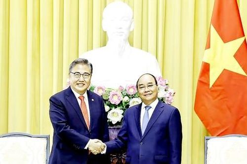 Việt Nam - Hàn Quốc: Phấn đấu nâng kim ngạch thương mại lên 100 tỷ USD
