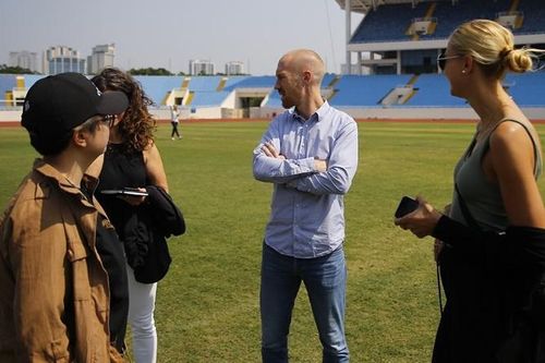 Đoàn đại diện CLB Dortmund chưa hài lòng về sân Mỹ Đình