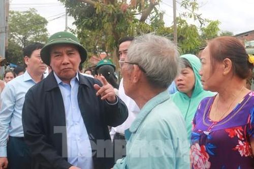 Chủ tịch nước: Tổng lực khắc phục hậu quả mưa lũ, ổn định cuộc sống người dân