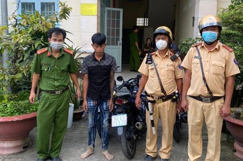 TP Hồ Chí Minh: CSGT truy đuổi bắt cướp trên tuyến Quốc lộ 1A