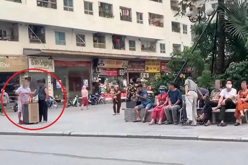 Bức xúc nhóm người hát karaoke gây ồn ào, cư dân dùng chiêu 'hiểm' trả đũa