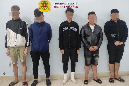 Tạm giữ 5 đối tượng trong vụ 'mất bay' 130 chiếc ĐTDĐ sau khi cho người lạ vào tránh lũ nhờ