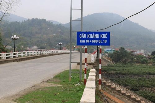 Chuyến tàu hạnh phúc