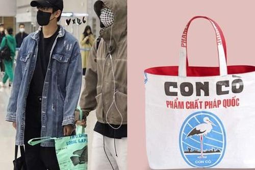 Món đồ độc lạ của Bobby (iKON) tại sân bay: Túi xách 'cám con cò' giá gần 1 triệu đồng