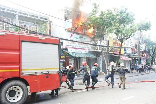Kịp thời ứng cứu vụ cháy tại trung tâm Đà Nẵng