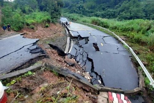Thi công thần tốc, sớm thông tuyến huyết mạch lên Cửa khẩu quốc tế La Lay