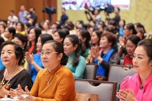Phát huy vai trò phụ nữ trong phát triển kinh tế - xã hội