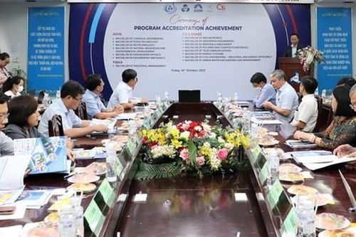 Sinh viên hưởng lợi từ chương trình đạt chuẩn kiểm định