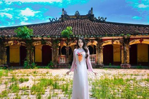 NTK Thuận Việt trình làng 'Áo hoa'