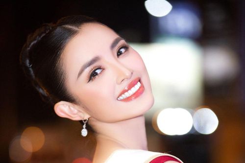 Hoa hậu Siêu quốc gia 2013 đẹp hút mắt với nhan sắc tựa nữ thần