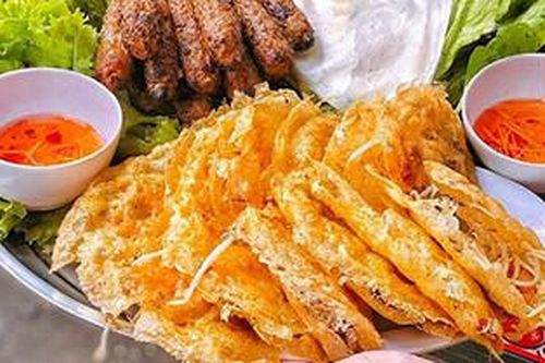 Chuyên trang ẩm thực nổi tiếng khen nức nở bánh xèo, nem lụi của Việt Nam