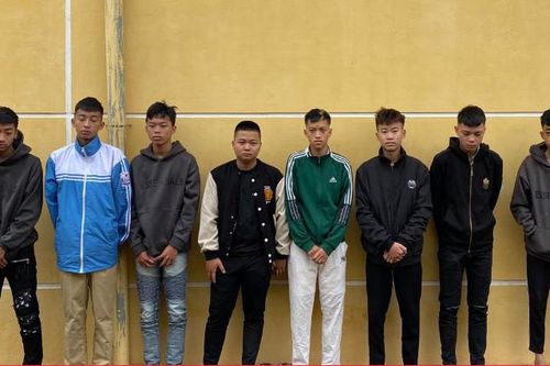 Lên mạng xã hội rao bán xe máy, nhóm vị thành niên bày kế cướp tài sản