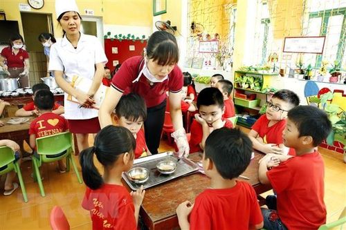 Hà Nội: Không còn hộ thiếu thực phẩm mức độ nặng và vừa vào năm 2025