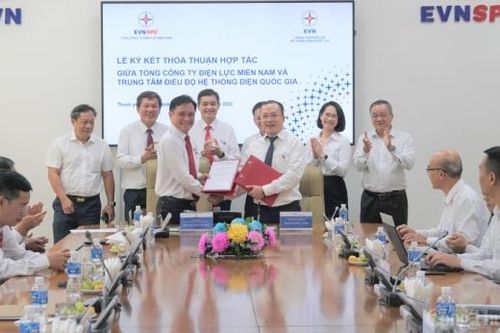 EVNNLDC hợp tác với EVNSPC quản lý và vận hành nguồn năng lượng phân tán tại miền Nam