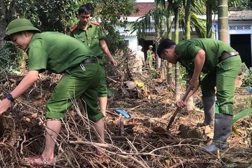 Bài 1: Sơn cước ngày lũ quét