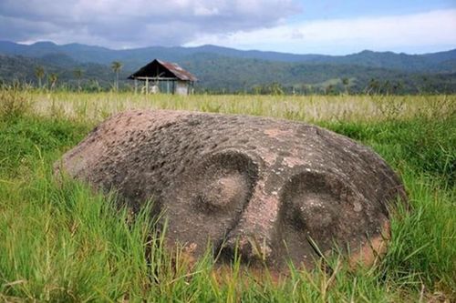 Bí ẩn những cự thạch hình người kỳ quái ở Indonesia