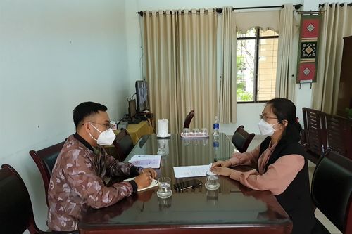 Hiệu trưởng khốn khổ vì các trò khủng bố của 'tín dụng đen'