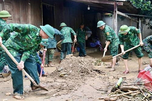 'Thần đèn' áo lính