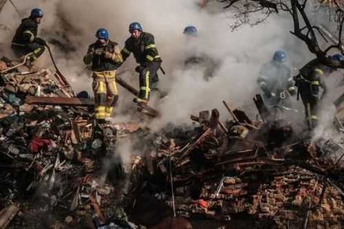 Ukraine hạn chế dùng điện, Iran bị trừng phạt