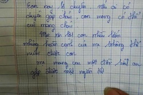 Mẹ lỡ duyên viết thư để lại con ven đường trong đêm mưa