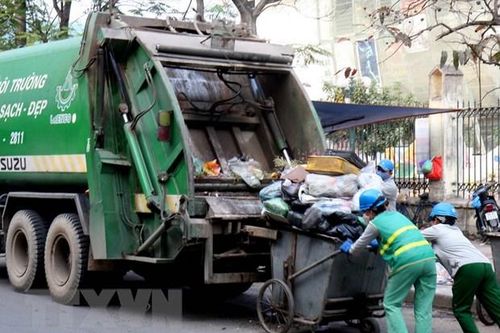 Hà Nội yêu cầu xử lý nghiêm xe chở rác lưu thông trong giờ cấm
