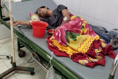 Sau khi ăn loại trứng lầm tưởng như vô hại, 3 bố con nhập viện khẩn cấp