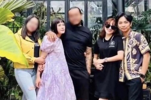'Nữ hoàng Dancesport' Khánh Thi lên tiếng về bức ảnh chụp cùng Anna Bắc Giang