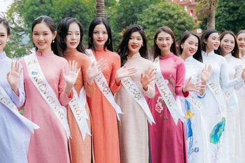 Dàn thí sinh Hoa hậu Du lịch Việt Nam duyên dáng trong tà áo dài