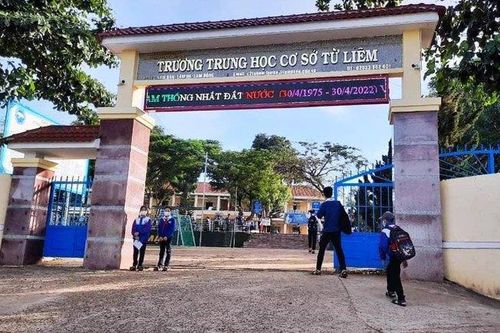 Nam sinh lớp 9 bị đâm tử vong trên đường đi học về