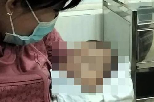 Nghệ An: Bé sơ sinh bị bỏ rơi cùng bức thư xin lỗi của người mẹ