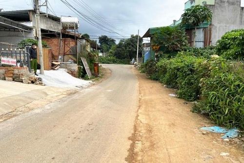 Học sinh lớp 9 bị đâm tử vong khi đi học về