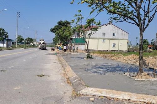 Hà Tĩnh: Dự án hàng chục tỷ đồng có dấu hiệu thi công 'ẩu'