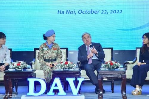 Tổng thư ký Liên hợp quốc trao đổi với thanh niên, sinh viên Việt Nam tại Học viện Ngoại giao