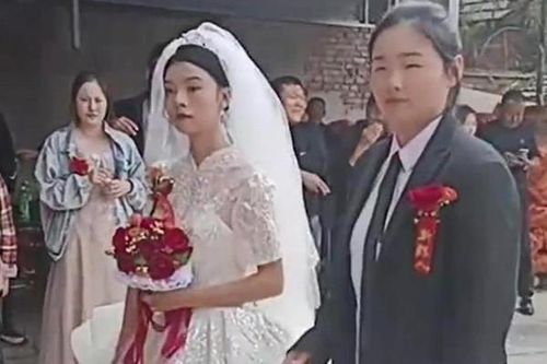 Chú rể không về kịp đám cưới, hai họ có màn hoán đổi bất ngờ
