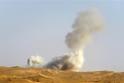 Yemen: Houthi tấn công cảng dầu Dhabah do chính phủ kiểm soát