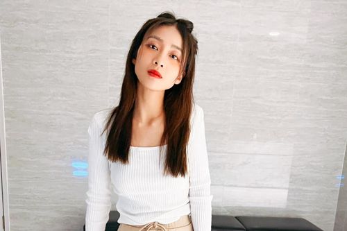 Khả Ngân mặt bơ phờ sau tiệc cưới Bình An - Phương Nga, hóa ra lại vì lý do muôn thuở