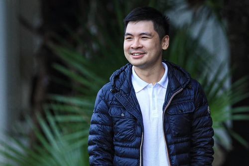 Chồng tỷ phú của Hoa hậu Đỗ Mỹ Linh lộ nhan sắc 'xuống cấp' trước ngày cưới