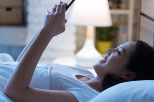 Người sau 50 tuổi không làm 3 điều khi thức dậy, tránh 3 điều trước khi ngủ sẽ sống thọ