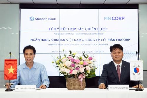 Ngân hàng Shinhan ký kết hợp tác với Fincorp mang đến giải pháp đầu tư cho khách hàng