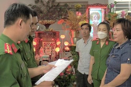 Bán đất 'vịt trời' cho người quen, chiếm đoạt hơn 9 tỷ đồng