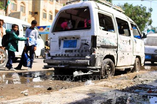 Đánh bom xe cứu thương khiến nhiều người thiệt mạng ở Yemen