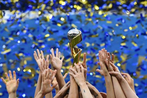 FIFA lên án các đài truyền hình trả giá quá thấp để chiếu World Cup nữ