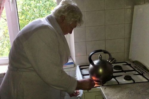 Người dân Ukraine đối phó với tình trạng mất điện