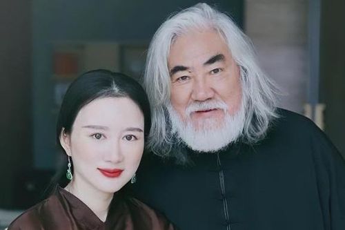 'Trùm phim kiếm hiệp' Trương Kỷ Trung yêu cầu vợ trả tài sản