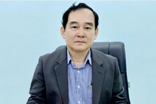 Kỷ luật hai cựu giám đốc Sở Y tế Quảng Ngãi liên quan đấu thầu thuốc