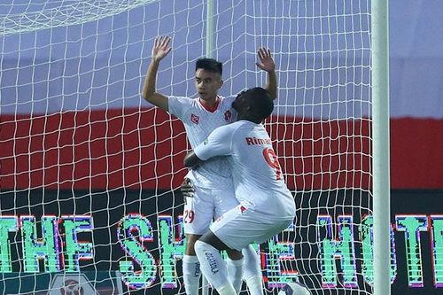 Vòng 21- V.League: Hải Phòng áp sát Hà Nội FC