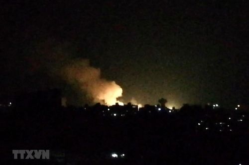Syria đánh chặn tên lửa của Israel bắn vào thủ đô Damascus