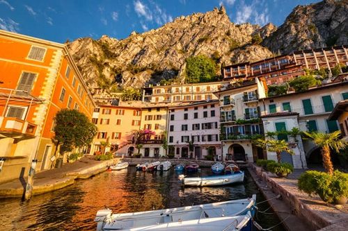 Ngôi làng 'thần dược' ở Italy khiến con người trở nên khỏe mạnh